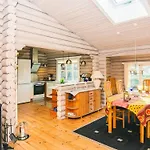 4 Star In Fårvang